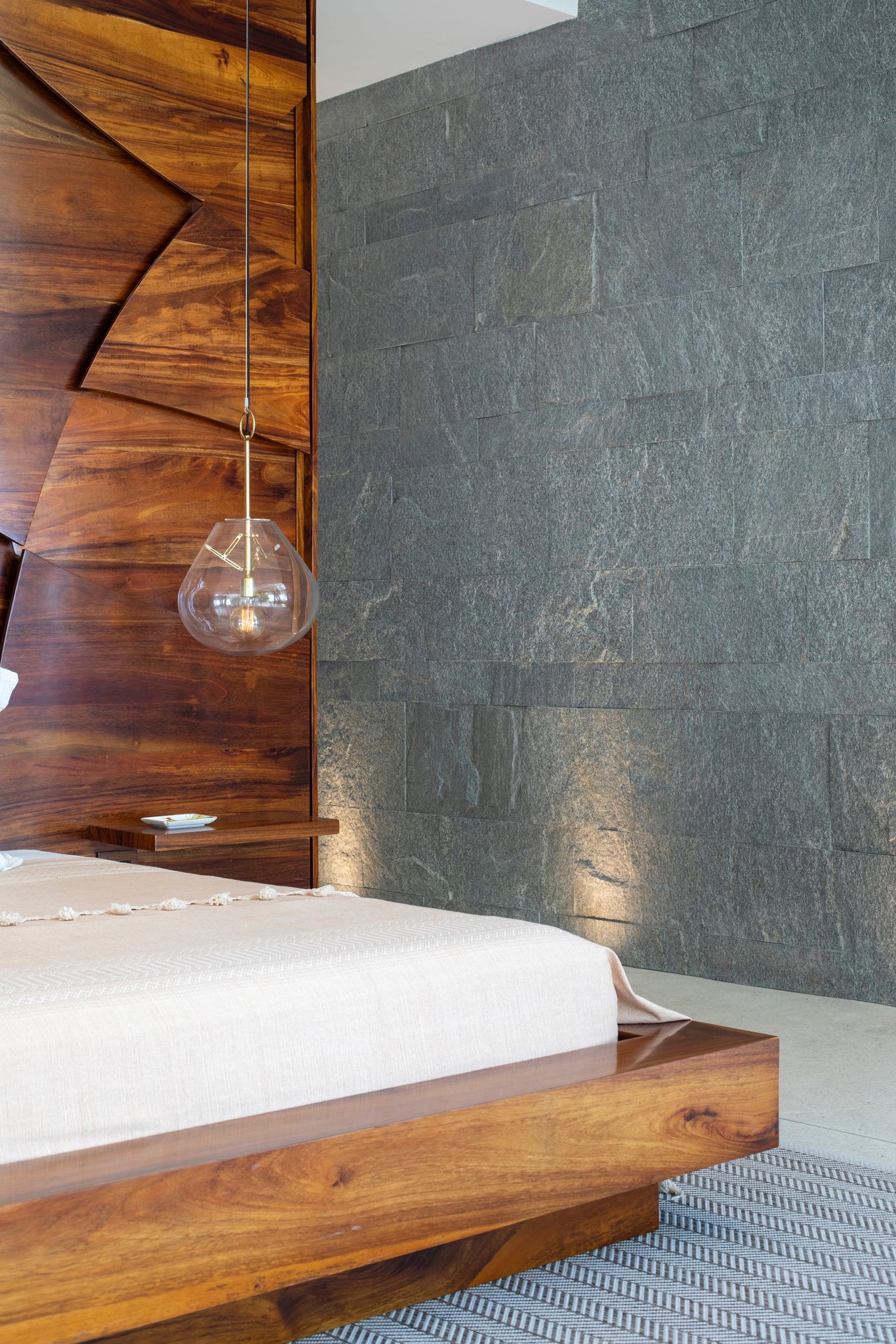 Wall Cladding - Image 4